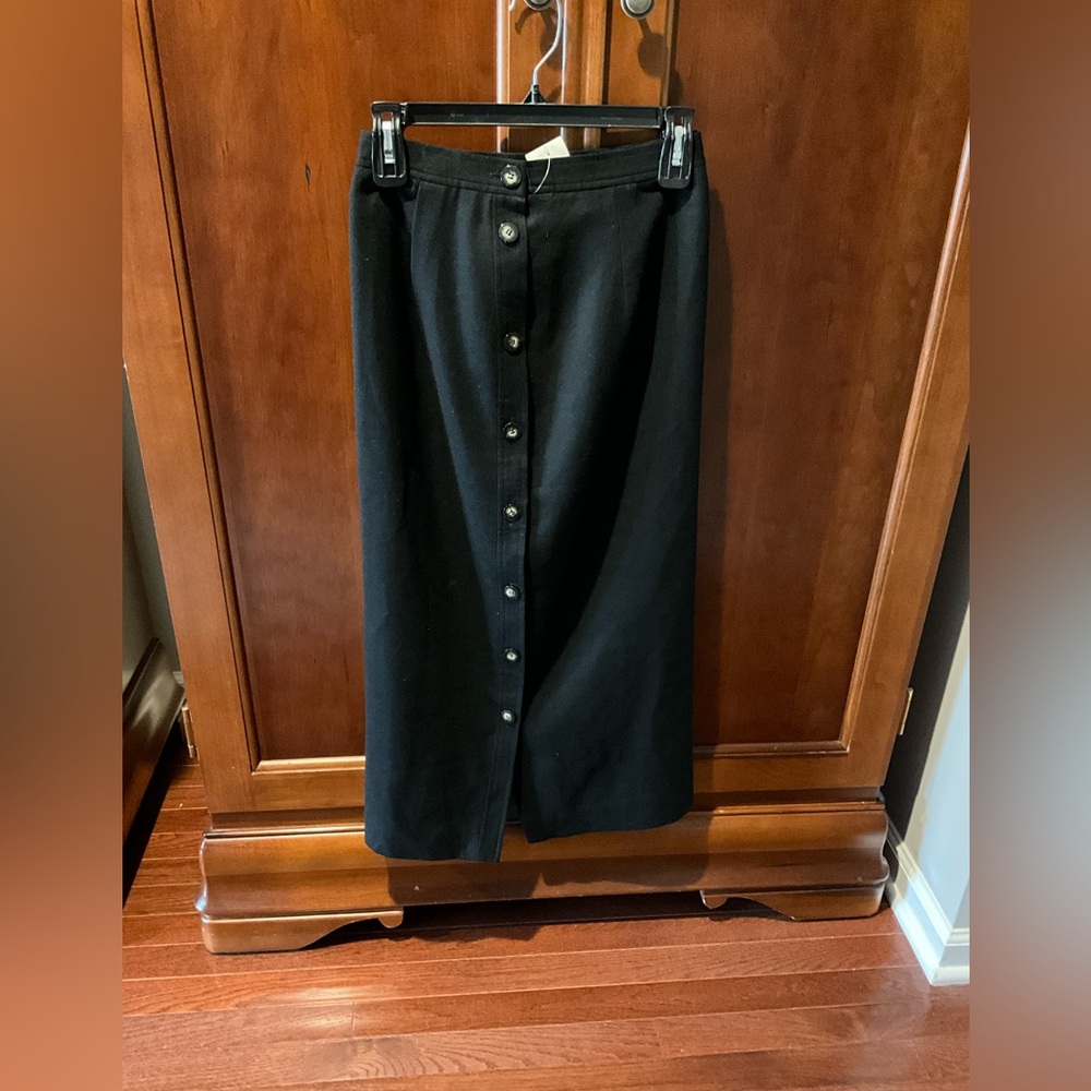 NWT Jones New York Wool Elegant Black Button-Down Skirt Size 4